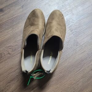 Ninetin Gel, with man made material ,size 11,